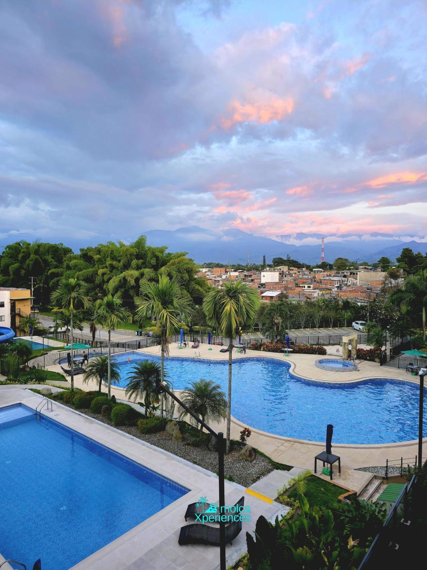 Apartamento Privado Vacacional A 5M Del Aeropuerto, 20 Minutos Del Parque Del Cafe Y Centro De Armenia Con 4 Piscinas, 3 Jacuzzi, Sauna By Molca Xperiences 3H Buitenkant foto