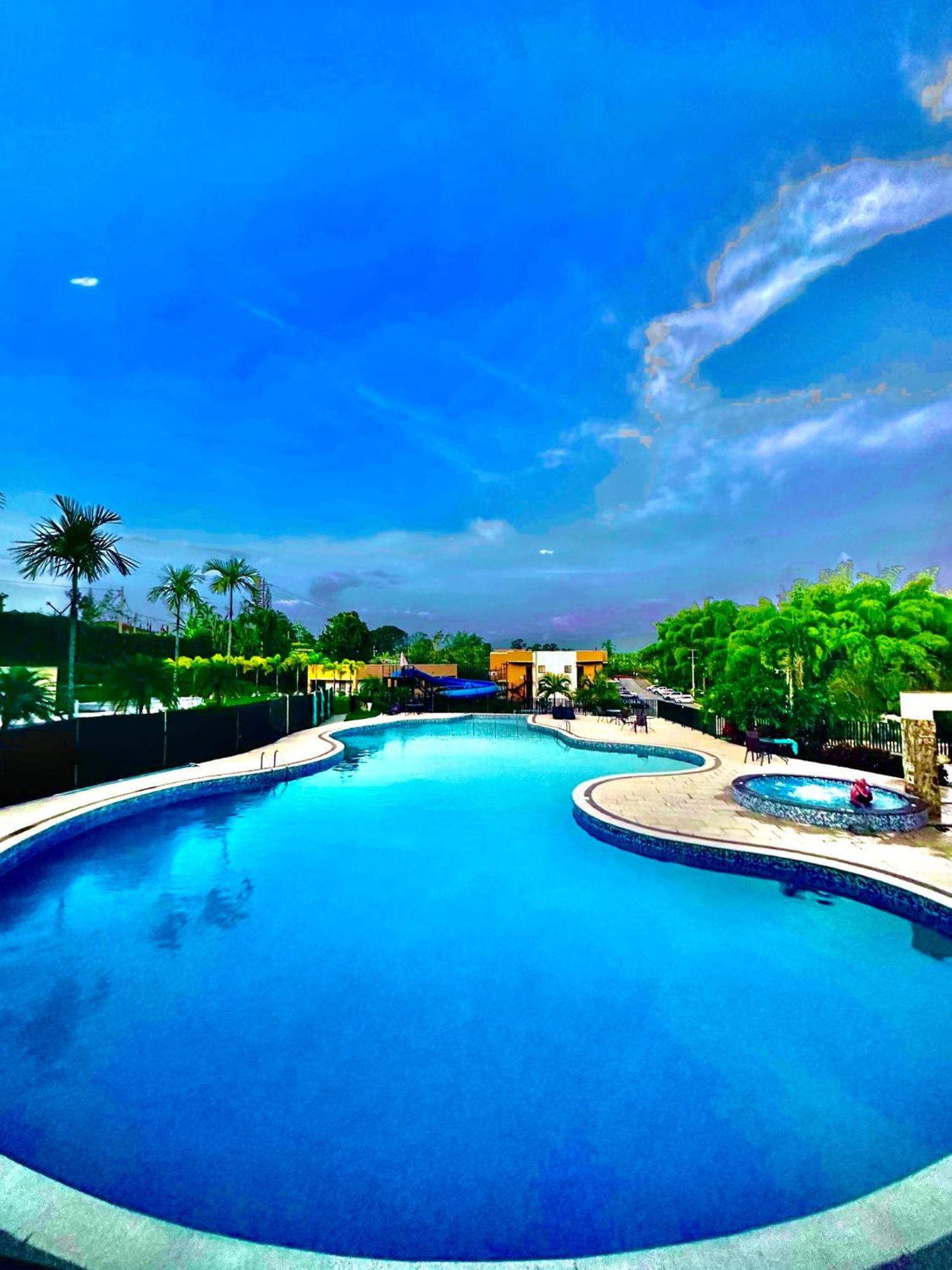 Apartamento Privado Vacacional A 5M Del Aeropuerto, 20 Minutos Del Parque Del Cafe Y Centro De Armenia Con 4 Piscinas, 3 Jacuzzi, Sauna By Molca Xperiences 3H Buitenkant foto