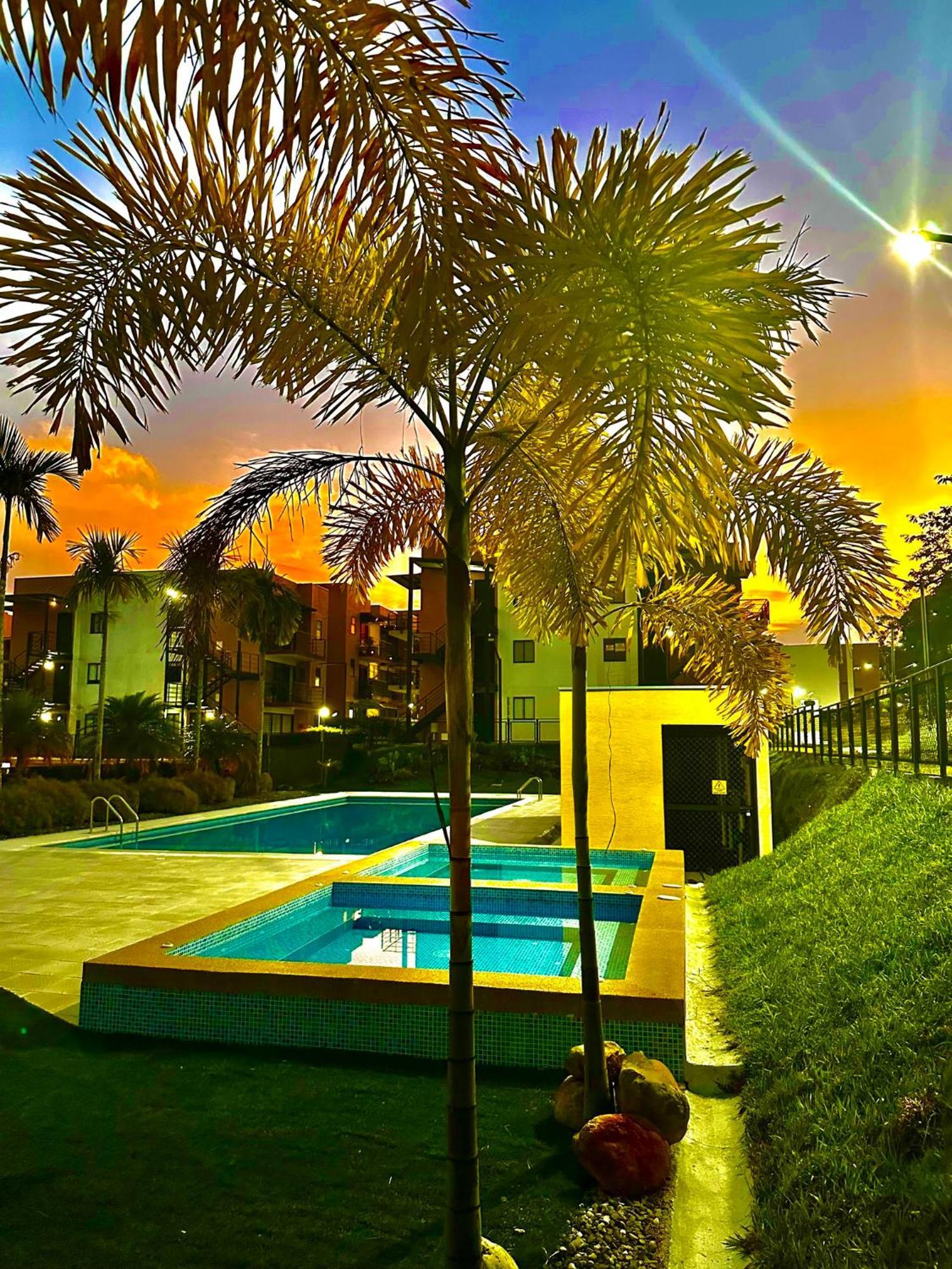 Apartamento Privado Vacacional A 5M Del Aeropuerto, 20 Minutos Del Parque Del Cafe Y Centro De Armenia Con 4 Piscinas, 3 Jacuzzi, Sauna By Molca Xperiences 3H Buitenkant foto